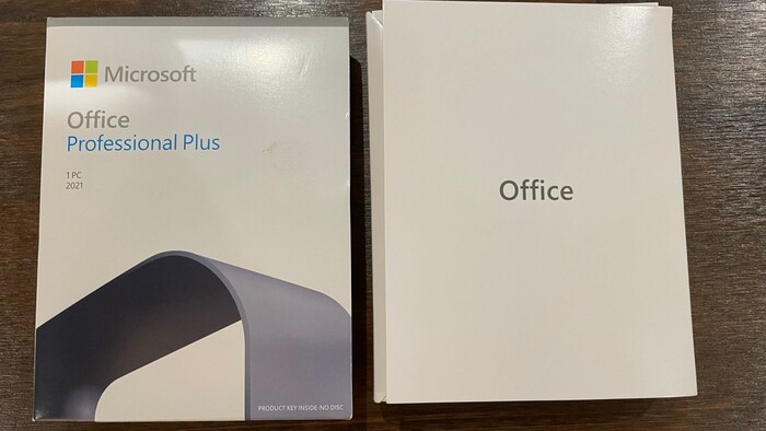他收到客寄來的「詐騙版」Office 2021，附安裝序號、安裝隨身碟還帶有微軟LOGO