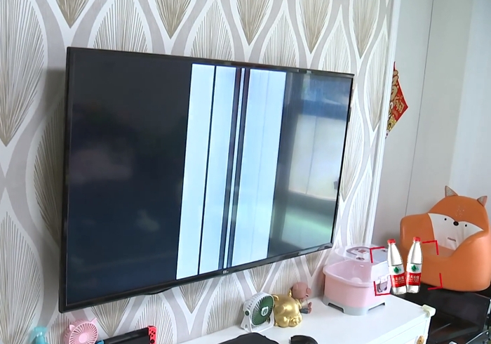 國網友去年買了一台小米4K電視，今年故障送給官方修時才知這一年看的根本不是小米電視