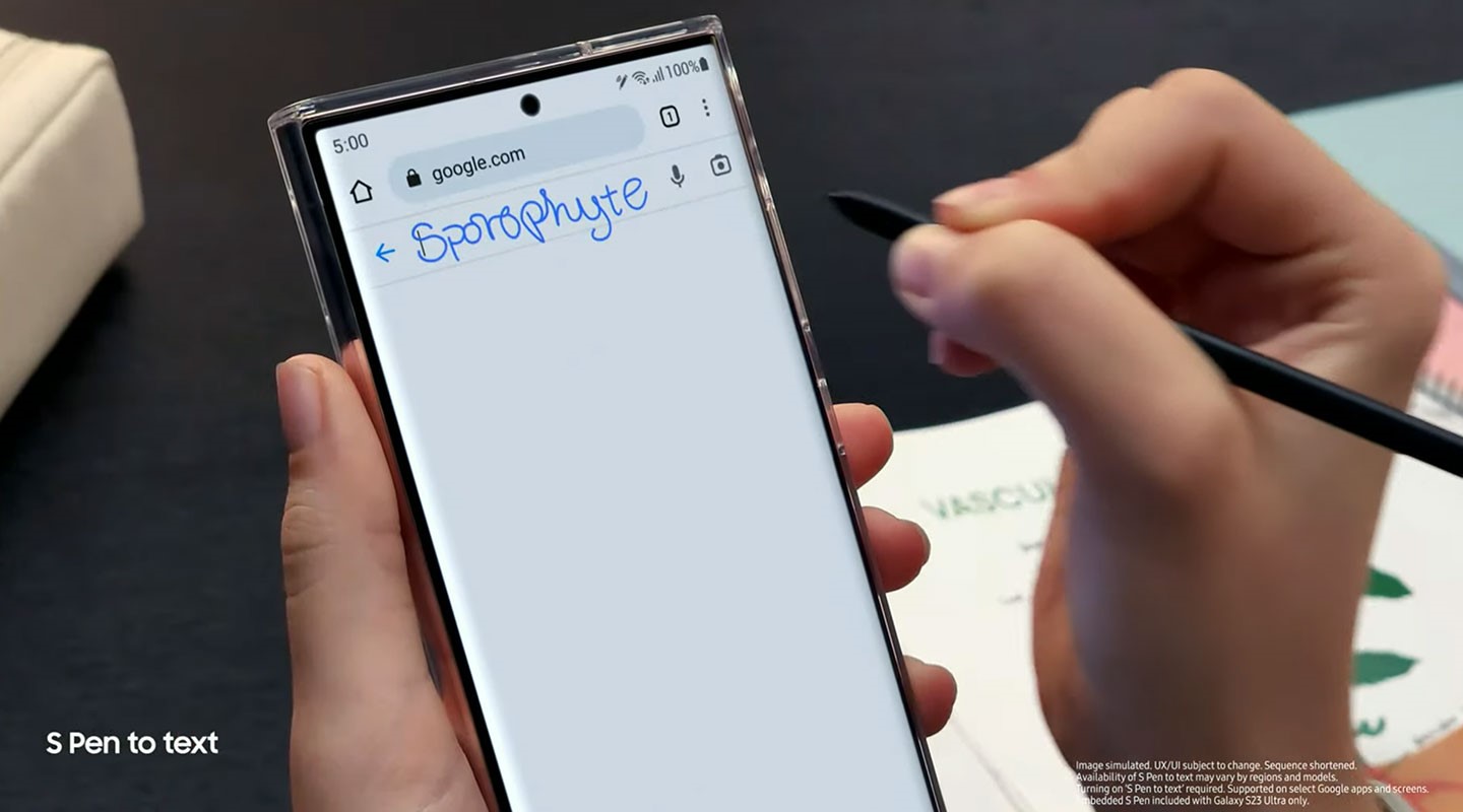 Galaxy S23 Ultra 同樣內建的 S Pen 的便利功能，其手寫辨文的泛用性更廣。