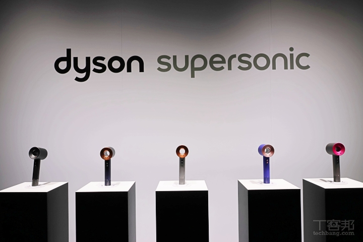Dyson 推出 Supersonic 二合一抗毛躁順髮吹嘴，一個配件就有雙重造型模式