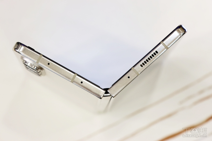 三星 Galaxy Z Fold 5 硬體規格總整理、與前代規格比較：7.6吋大螢幕堪比iPad mini