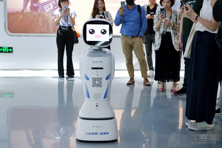 讓機器人服務人類生活，科沃斯機器人博物館展示煮飯、掃地、繪圖機器人