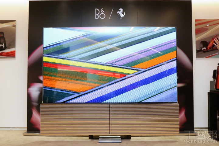 Bang & Olufsen 與法拉利聯手推出一系列搶眼耳機、音響！同場亮相 97 吋 Beovision Harmony 頂級電視