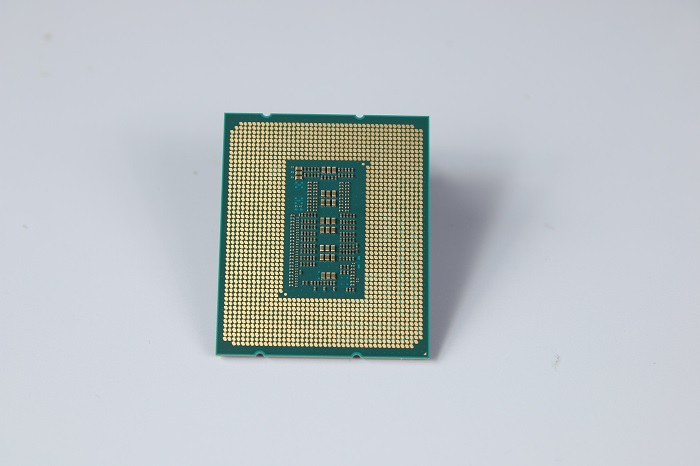 Intel 第 14 代 Core 處理器媒體測試版開箱！ i9-14900K＋ i5-14600K現身，這次用效能來取勝？
