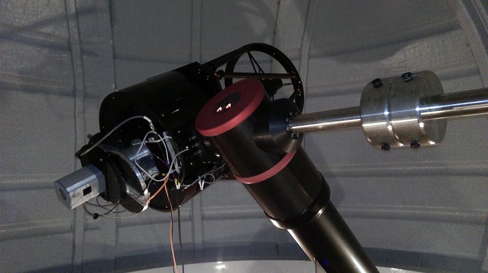 StealthTransit 的系統在高加索山脈進行實驗期間安裝在60 公分望遠鏡上。圖片來源：StealthTransit