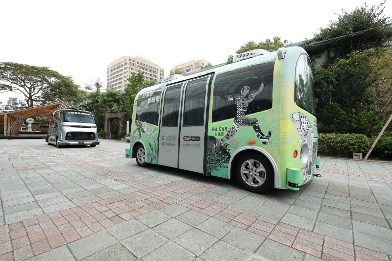 台灣首獲全球最高汽車技術大獎，經濟部自駕系統與VicOne資安技術雙傳捷報