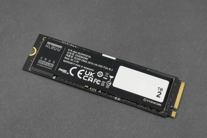 採購 Gen4 SSD 對時－KLEVV CRAS C910 Lite SSD 高速大容量遊戲碟