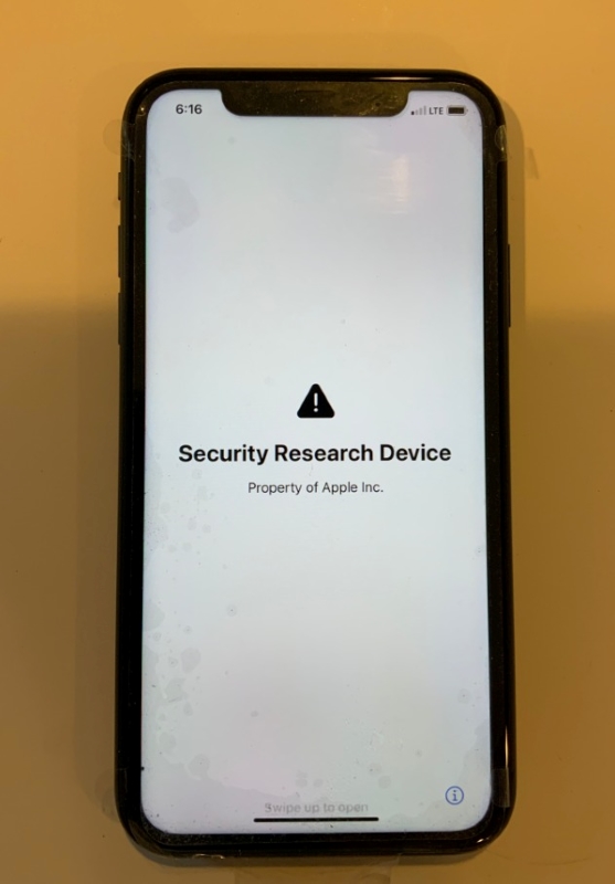 iPhone 安全研究裝置。(圖片：Hoyt LLC）