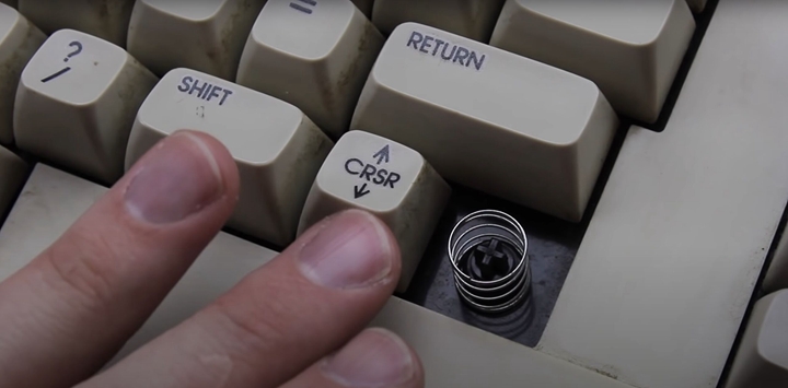 Commodore 64的彈簧軸