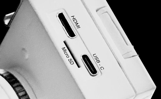MiMi採用microSD卡作為儲媒體，可以透過USB Type-C將檔案傳輸至電腦，也能透過HDMI端輸出影音訊號。