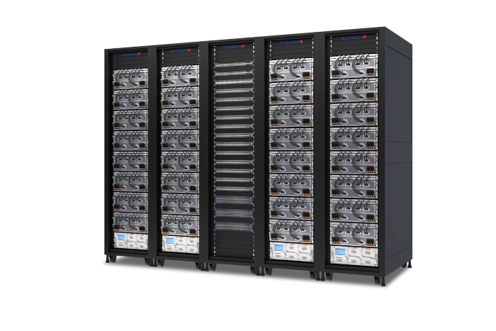 Supermicro 推出適用於 NVIDIA Omniverse 的隨插即用 SuperCluster