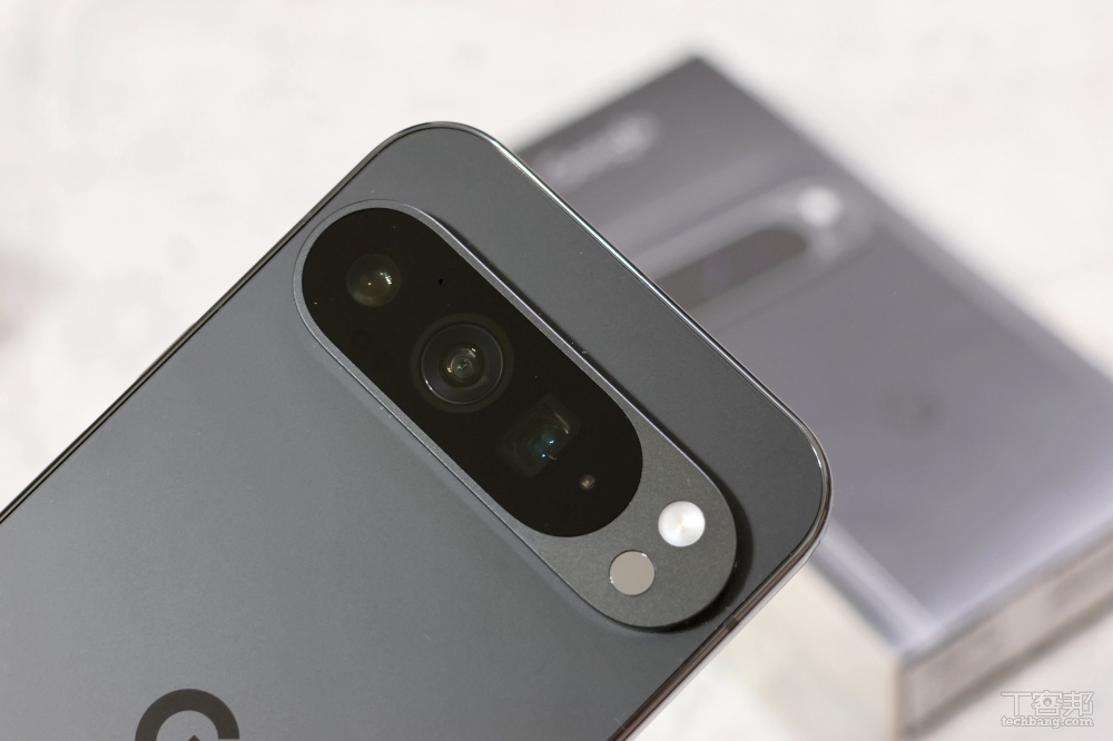 Google Pixel 9 Pro XL 與 Pixel 8 Pro 差在哪？AI 應用有哪些？同場加映 Pixel 9 動手玩