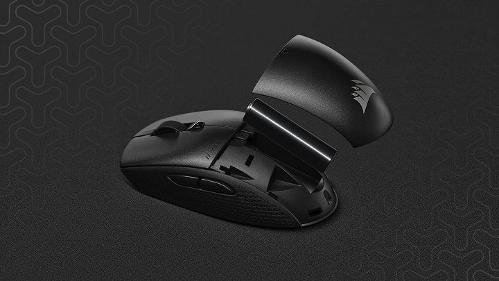 美商海盜船推出多功能 M55 和 M55 WIRELESS 電競滑鼠，採輕量化設計，最高支援 24,000DPI