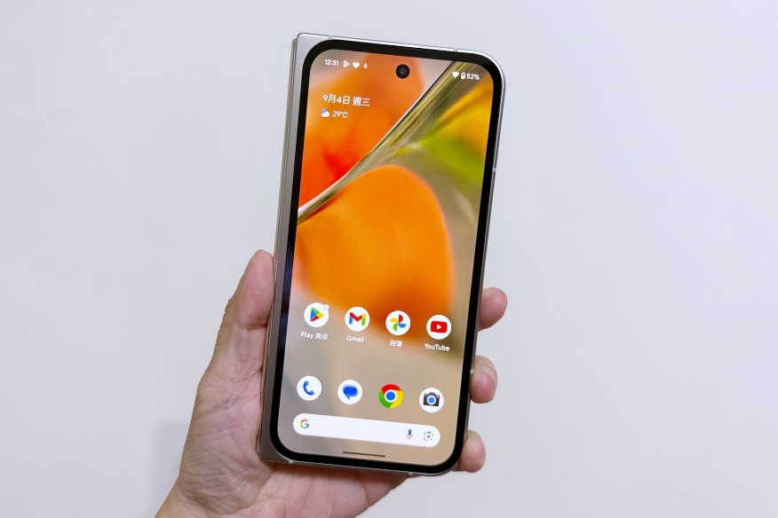 Google Pixel 9 Pro Fold 實測：摺起來是手機、展開來變平板、加入 AI 應用更多元