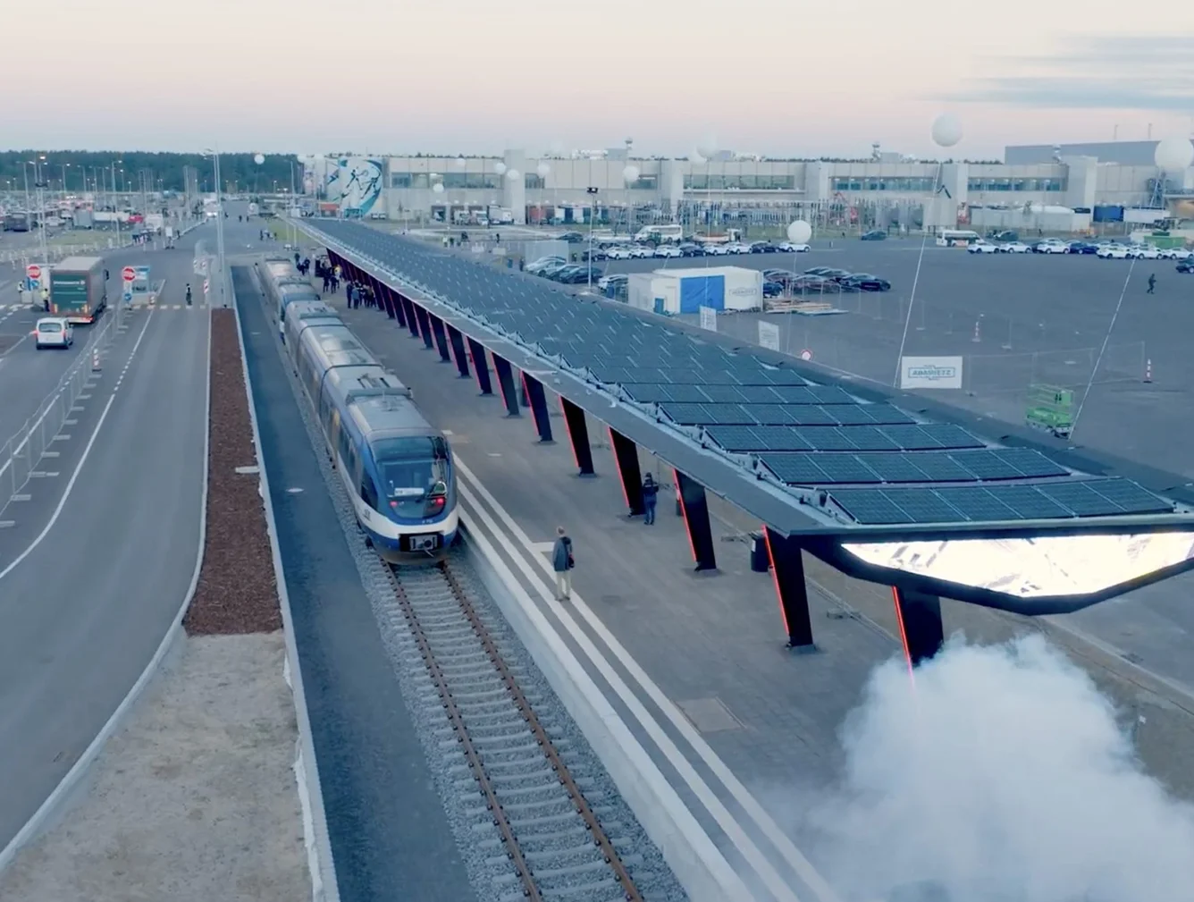 特斯拉全電池動力列車「Giga Train」在德國上路，預計每年可減少50噸二氧化碳排放