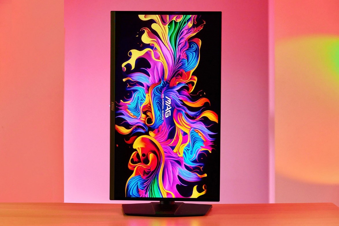 更棒的是 MPG 271QRX QD-OLED 還能直接旋轉 90 度以垂直模式顯示。