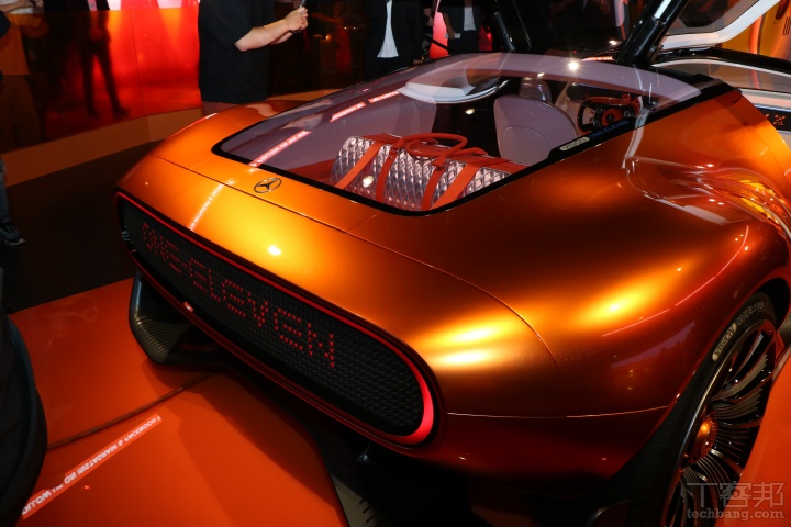 賓士Vision One-Eleven 電動超跑概念車登台亮相！車身細節搶先看、9/14 正式開放參觀