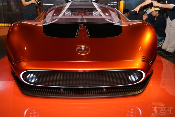 Vision One-Eleven 車頭。