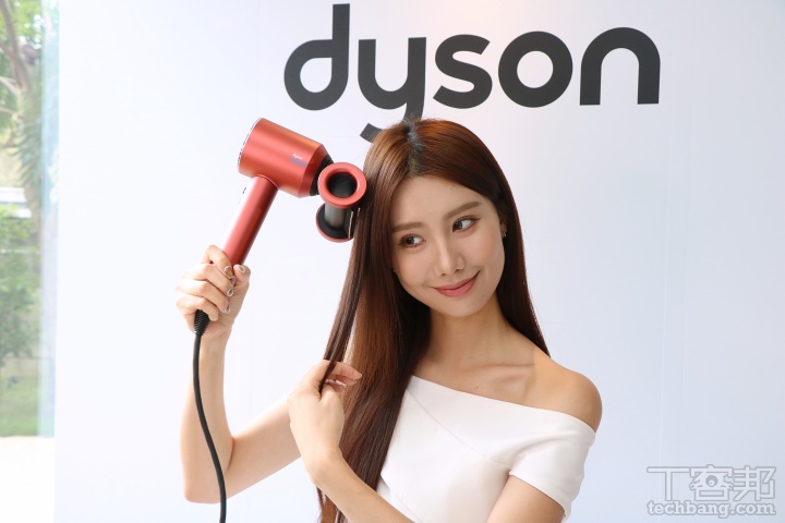 Dyson Supersonic Nural & Airstrait 限定「珊瑚莓」新色登場，售價 $14,600 元起