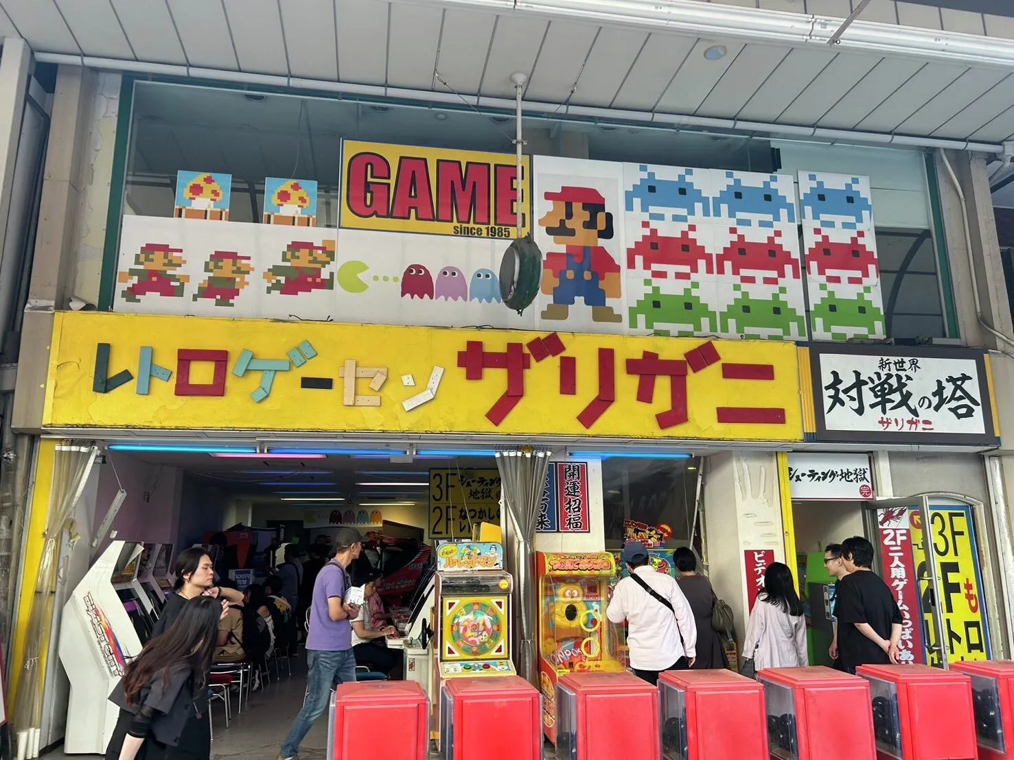 大阪通天閣商店街最多人朝聖的復古電玩中心付之一炬，多款骨董級電玩機台就此燒毀