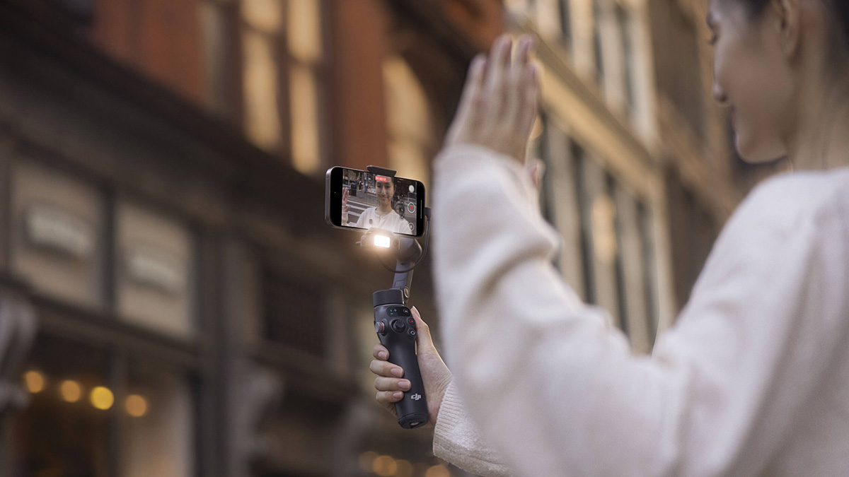 DJI 發表全場景精準跟拍手機穩定器 Osmo Mobile 7 系列！建議售價 NT$2,490 起