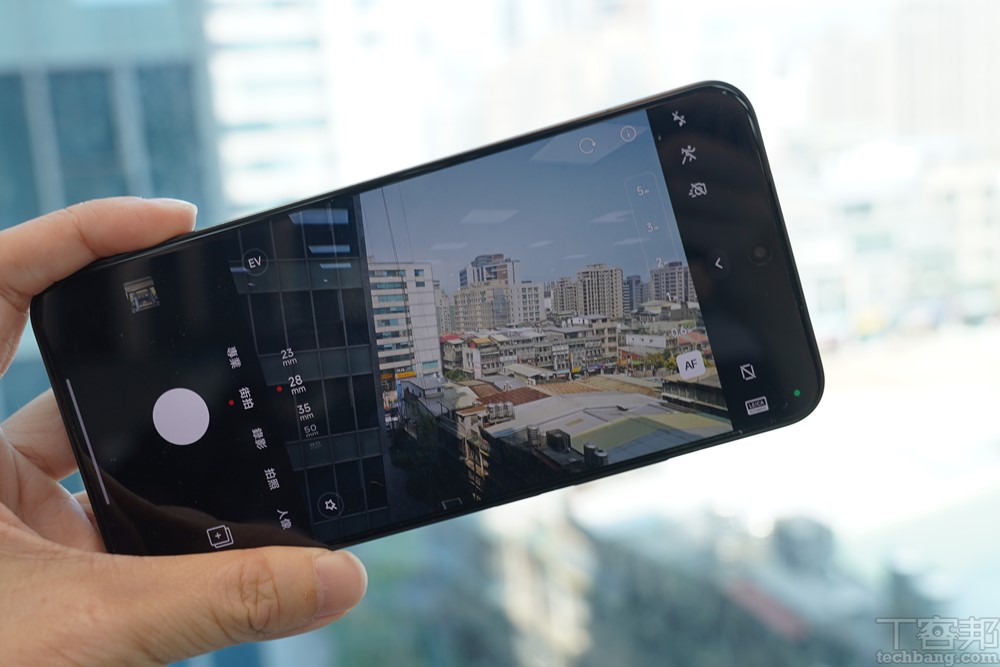 Xiaomi 15 上手評測：AI 應用更豐富、徠卡三鏡頭實拍，和 Xiaomi 14 相比升級重點？