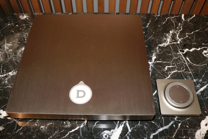 Devialet 二代發燒級擴大機 Devialet Astra 發表：23K 金箔機身、頂尖 ADH 放大技術，還升級個性化設定