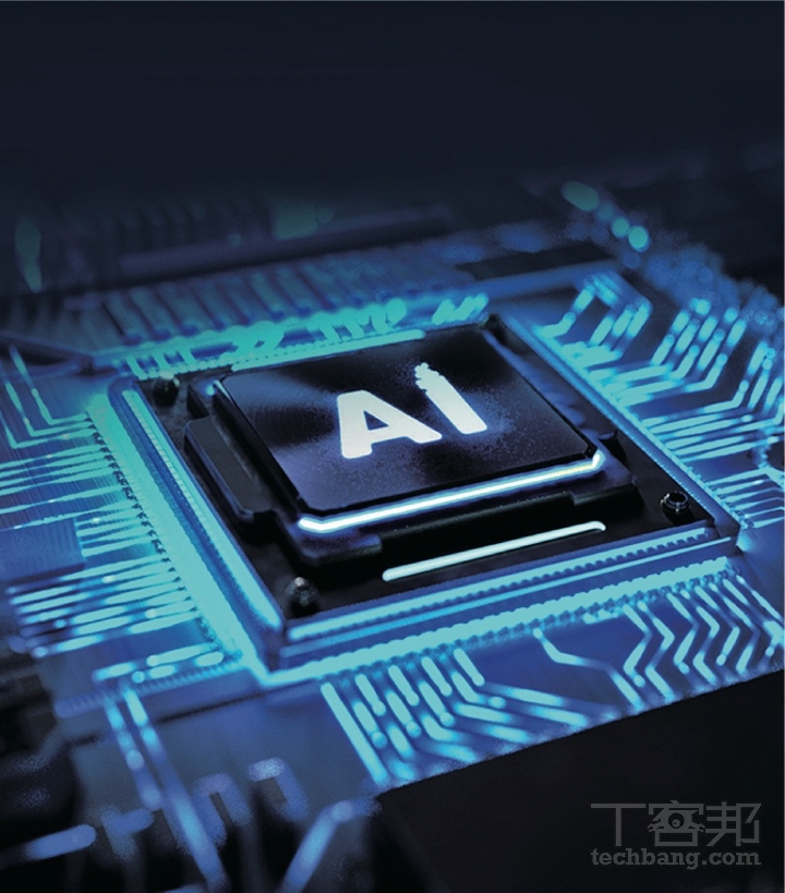 消費者可透過產品支援的 AI 語言模型、語言種類或專業模板豐富度等判斷 AI 轉寫的實力，同時也要確認 AI 服務的收費模式，避免後續產生額外費用。（圖片來源：科大訊飛）