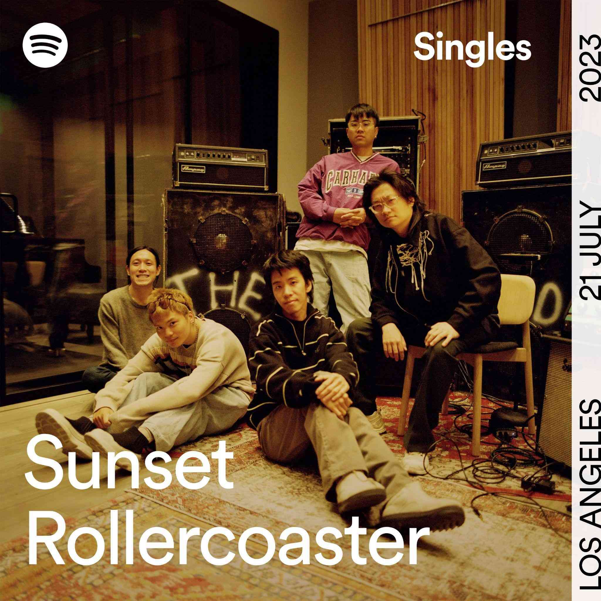 落日飛車成為第一組與國際音樂平台 Spotify 合作的台灣樂團，推出兩首獨家 Spotify Singles。