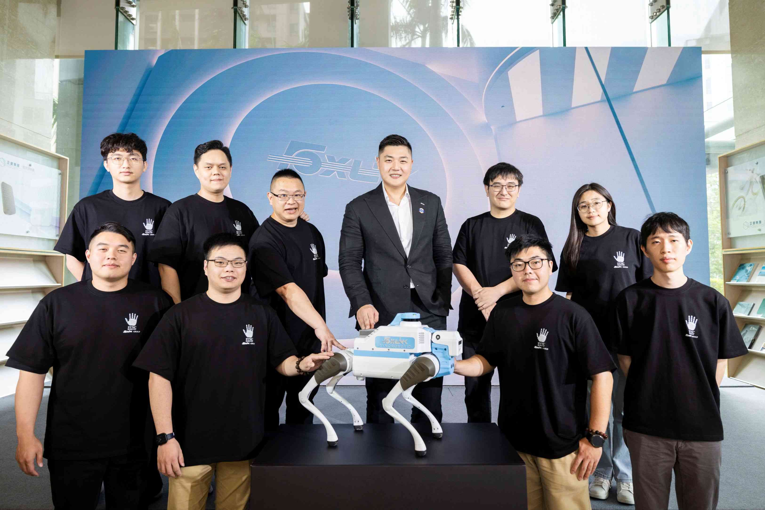 台灣物理 AI 新紀元！SYNC ROBOTIC 推出自主巡檢機器人平台，首波主打安防應用