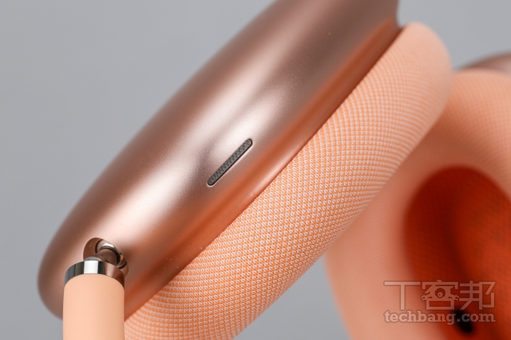 ▼ 現今耳罩式降噪耳機針對麥克風數量與音訊晶片效能進行提升，有助帶來更快更精準的噪音偵測與降噪效果。