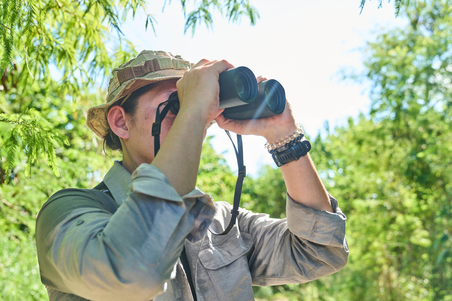 探尋山林原野間的飛羽身影，攝影師蘇亮宇與 ZEISS SFL 50 雙筒望遠鏡的深度對話