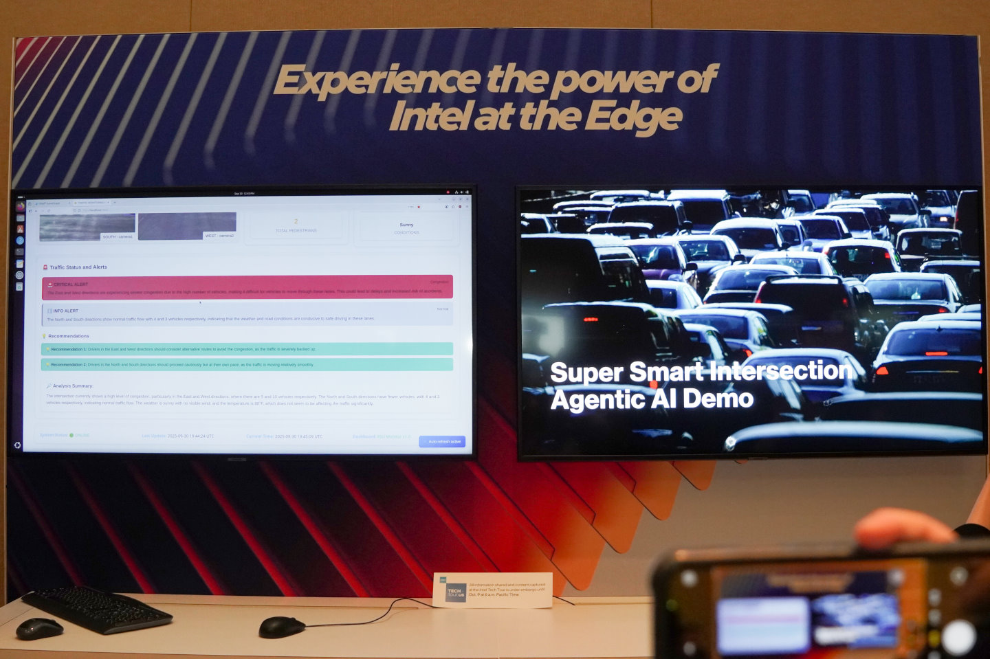 智慧城市應用部分，則以智慧路口代理式AI做為示範。