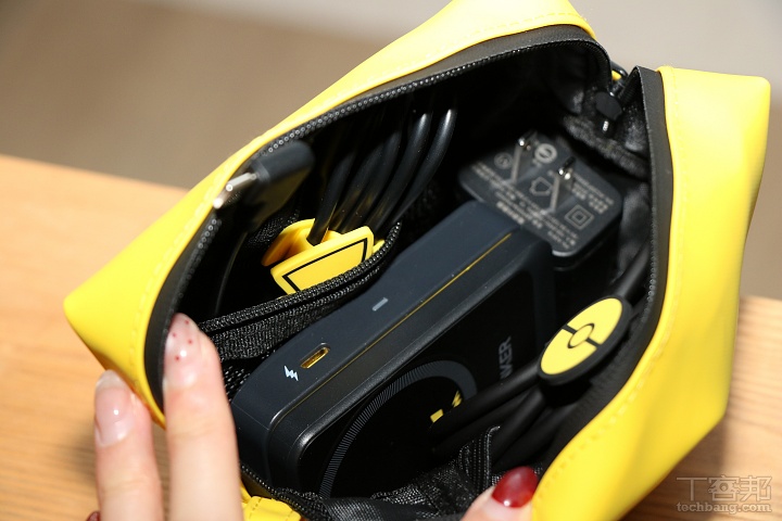 Anker 寶可夢聯名三合一磁吸充電座開箱：多裝置快充支援！效率、便利與可愛兼具