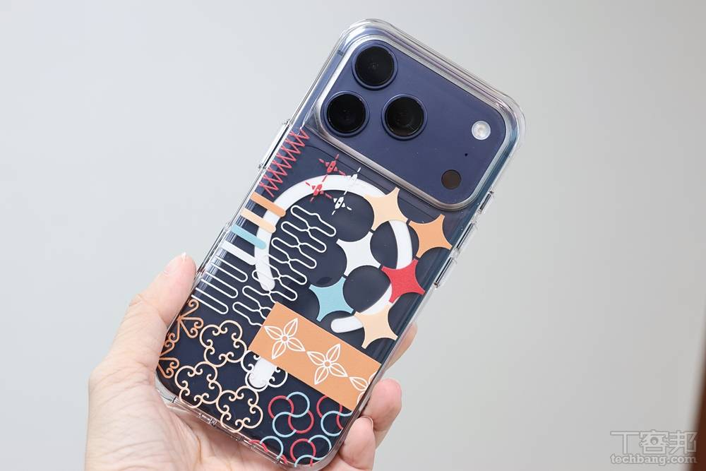 iPhone 17 的好朋友！犀牛盾 SolidX/Clear 保護殼、AquaStand 磁吸水壺開箱