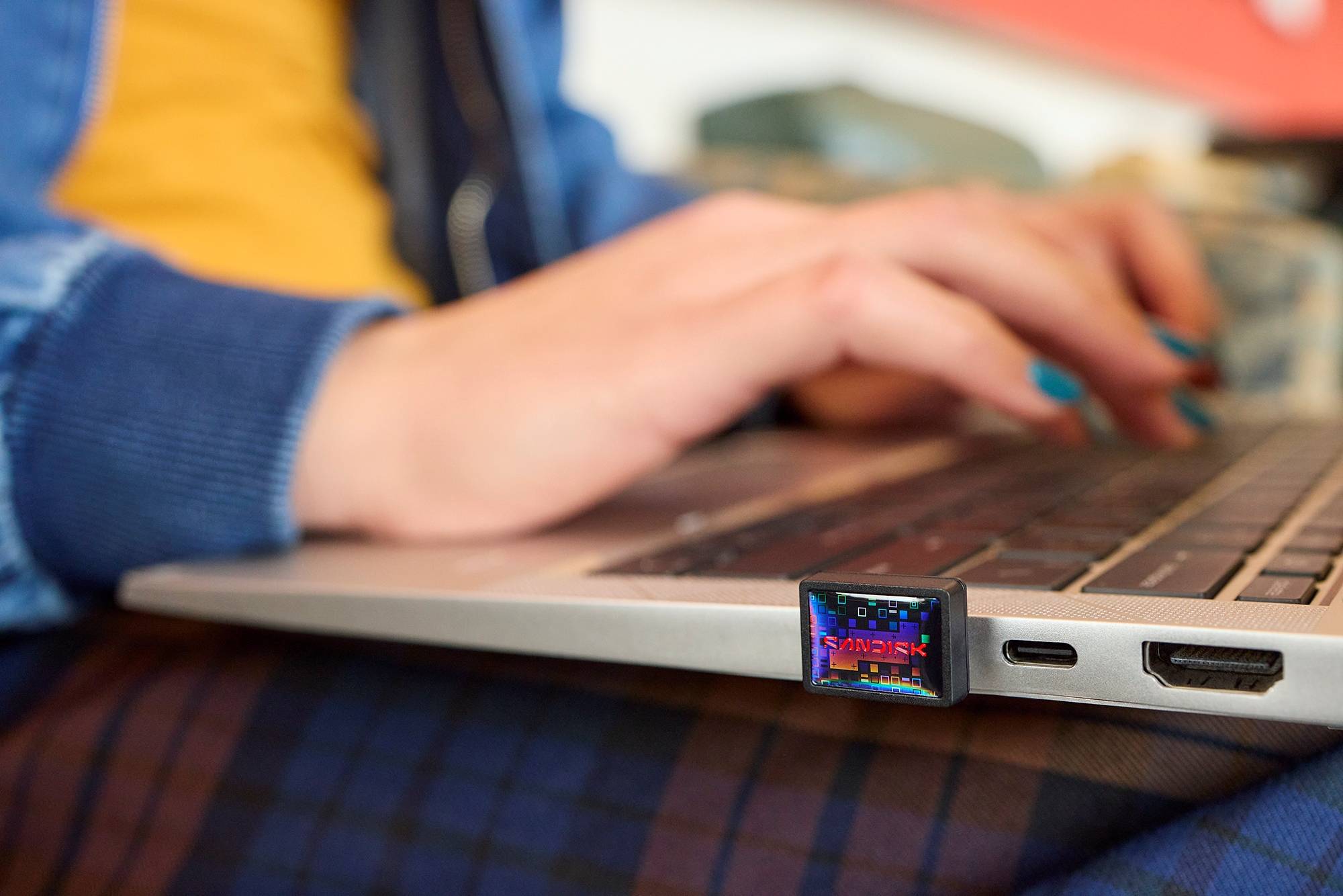 Sandisk 推出全球最小 1TB USB-C 隨身碟 Extreme Fit，輕巧設計滿足高效行動需求