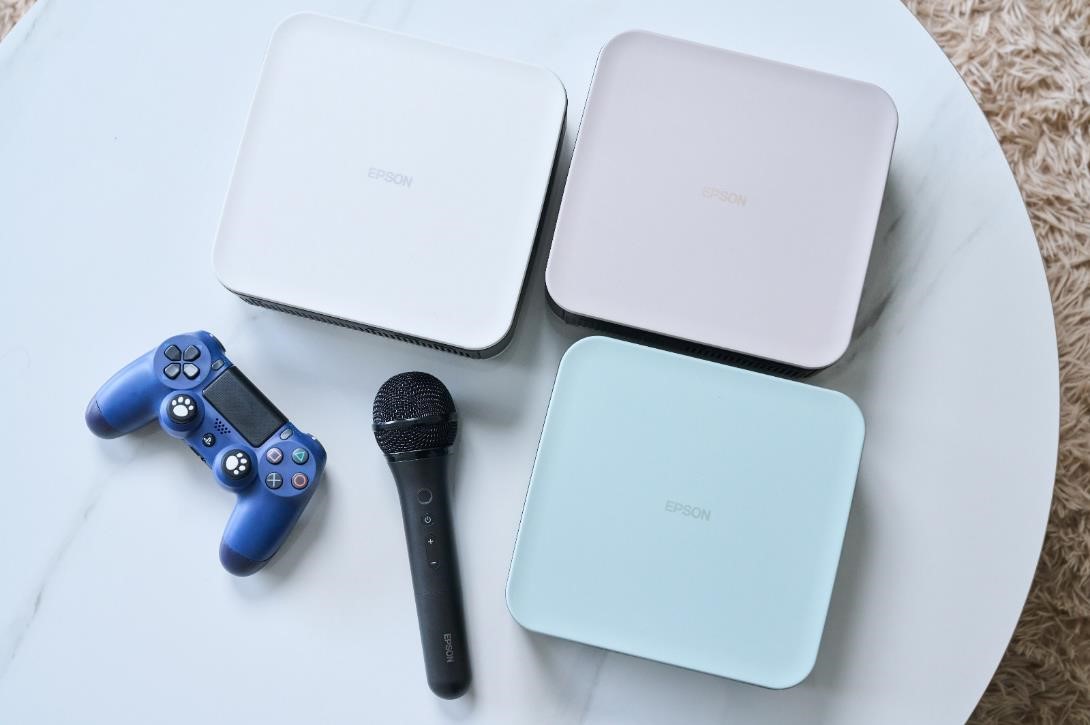 EF-61 提供古典白、圓舞粉與雷鬼綠等三款色系可供選擇。