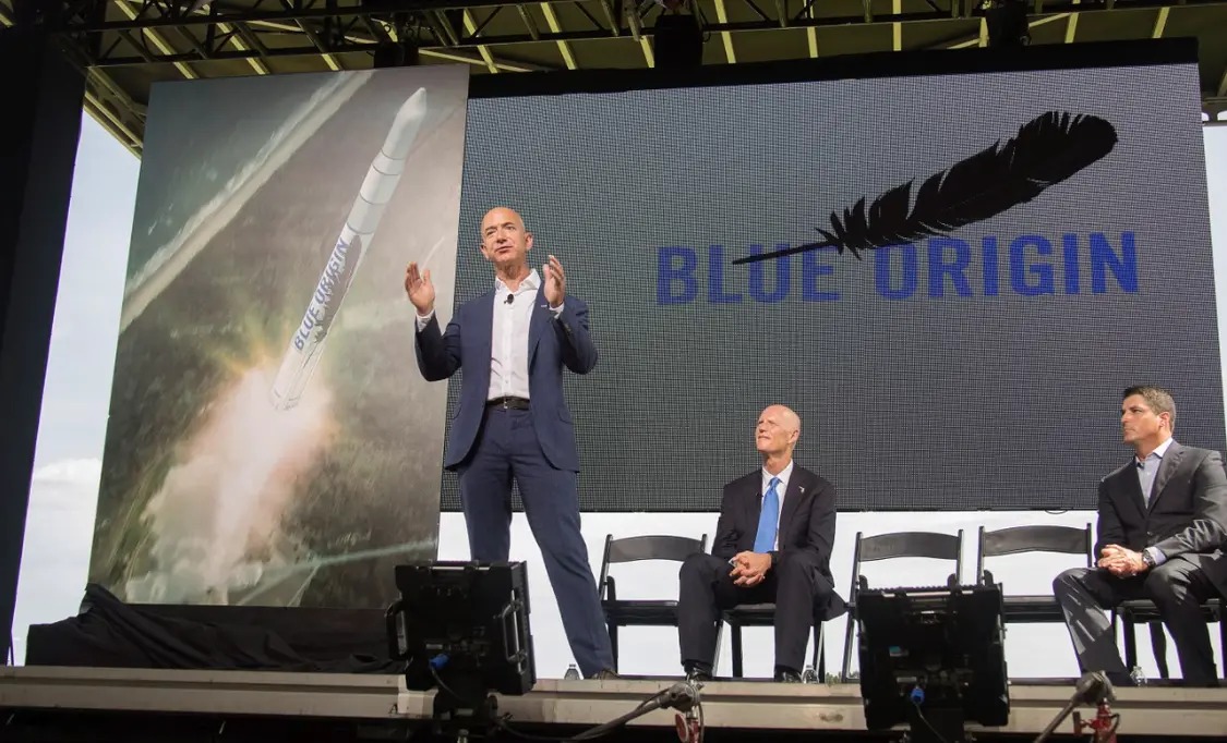 貝佐斯 vs. 馬斯克！AI、太空再交鋒，這些不退休的科技富豪延長賽開打