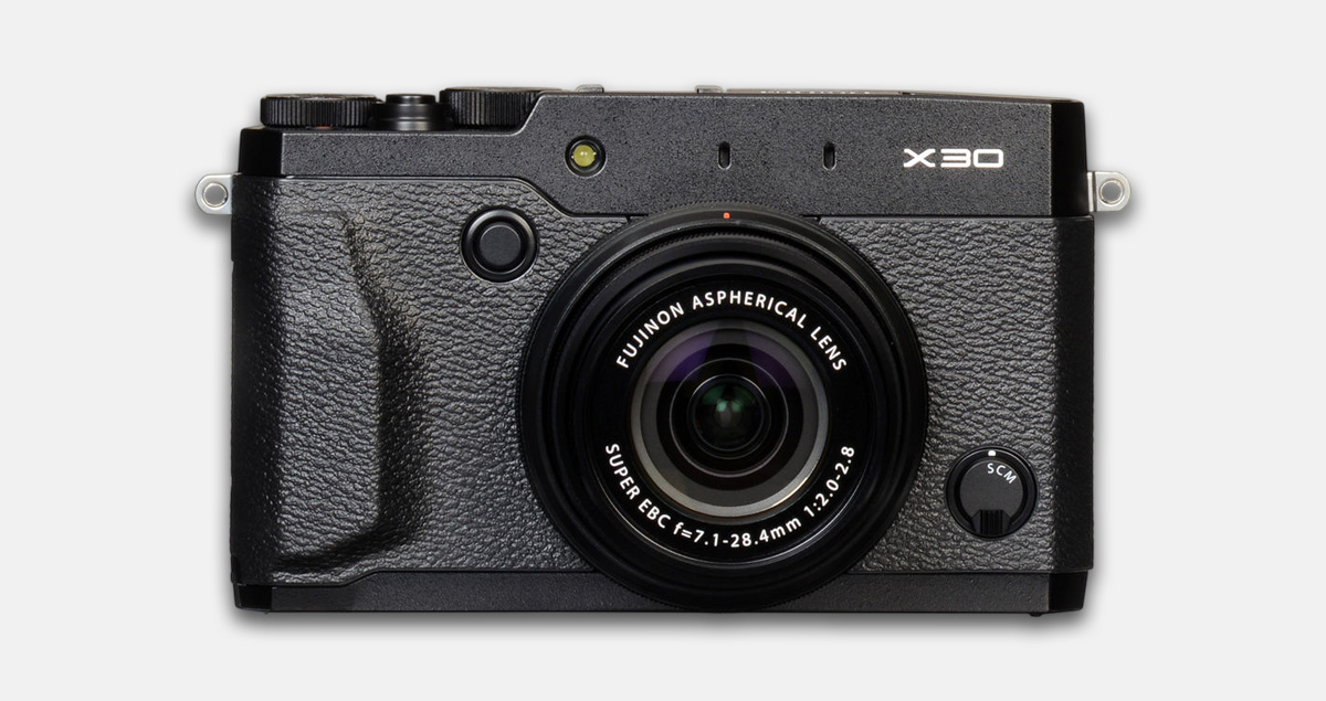 Fujifilm X30。