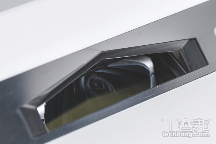 OVO SS1 雷射電視mini ：超短焦、雙系統、行動電源也能充，追劇神器就是它！