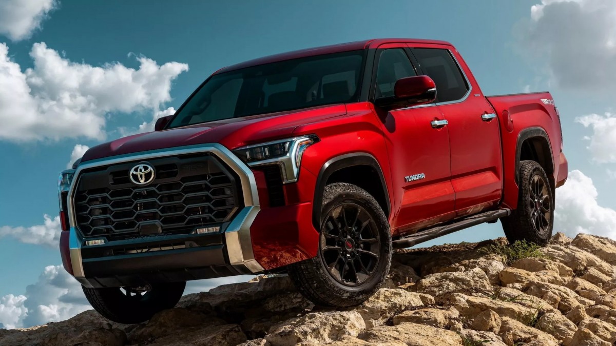 目前 Toyota 官方尚未正式公告首批支援的車型清單或確切上線時間，但業界預期這項功能將會從新世代車款開始普及。