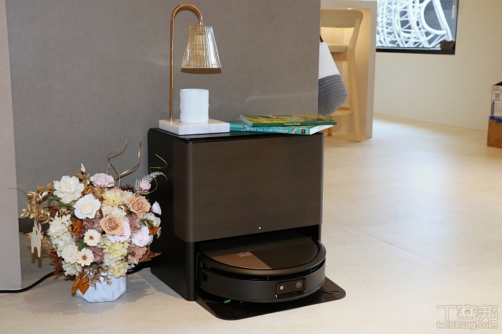 iRobot Roomba Max 705 Combo AutoWash 開箱實測:一機包辦清掃、濕拖與後勤工作,真正解放雙手