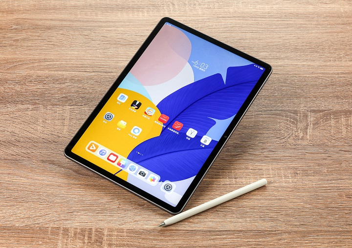 HUAWEI MatePad 11.5 2025 評測：PaperMatte 柔光螢幕與 M-Pencil 紙感書寫體驗，售價 14,990 元
