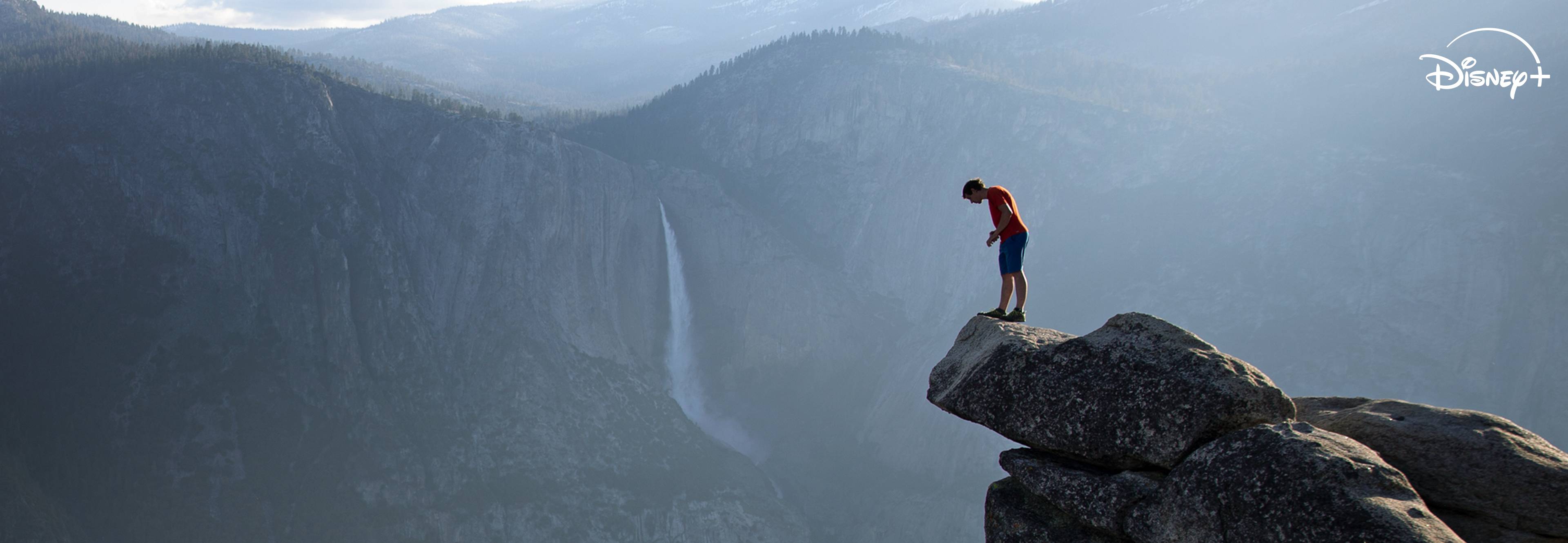 《赤手登峰》紀錄片曝艾力克斯爬酋長岩秘辛，高度堪比兩座 101、Disney+ 就能看