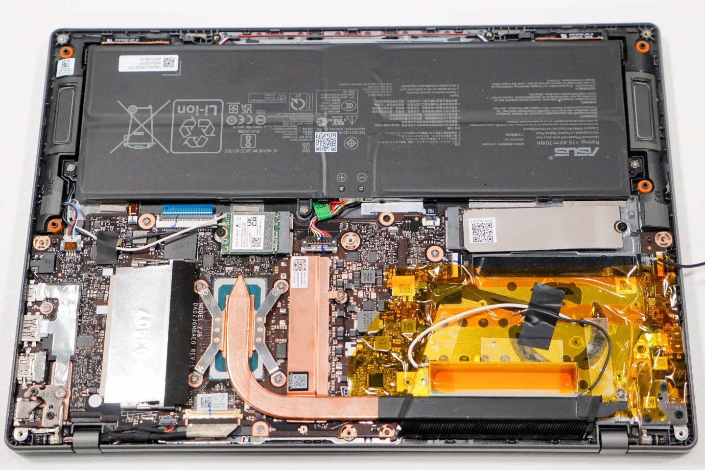 YPlasma也在攤位展示將風扇改造為DBD電漿執行器的筆記型電腦。