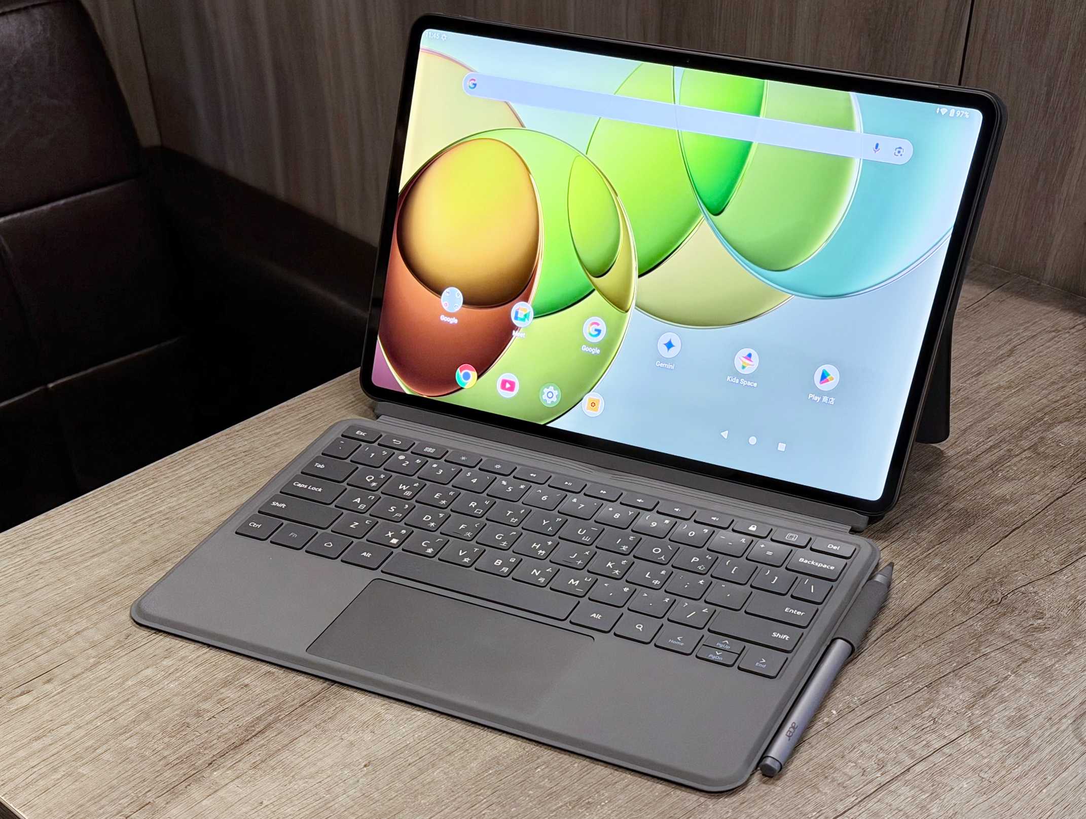 Acer Iconia A14 / X14 上市：配置 OLED 螢幕、內建立架，售價 8,990 元起