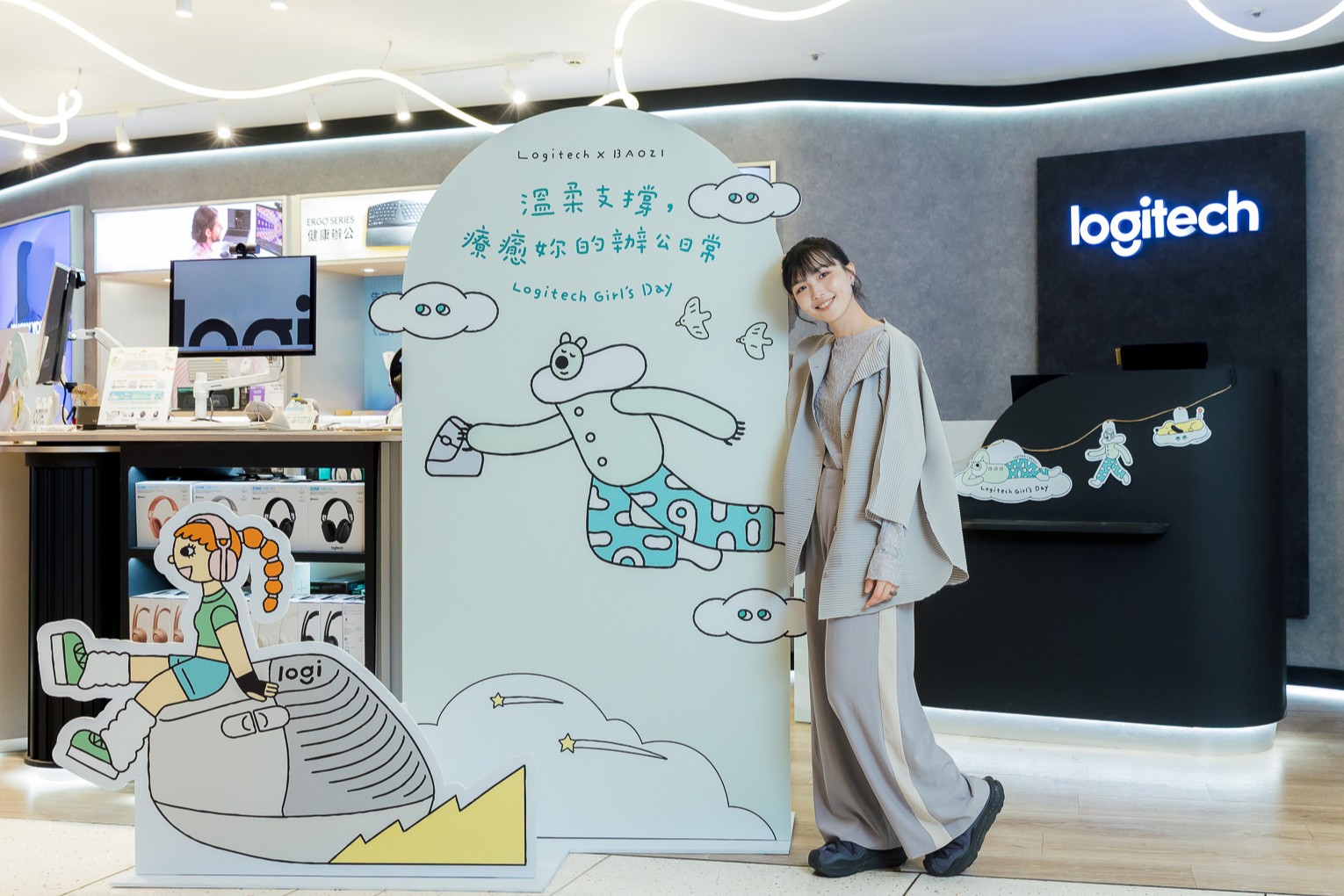 羅技 Ergo 人體工學系列推「迷霧灰」新色，LIFT 垂直滑鼠與 Wave Keys 鍵盤 3 月 16 日在台上市