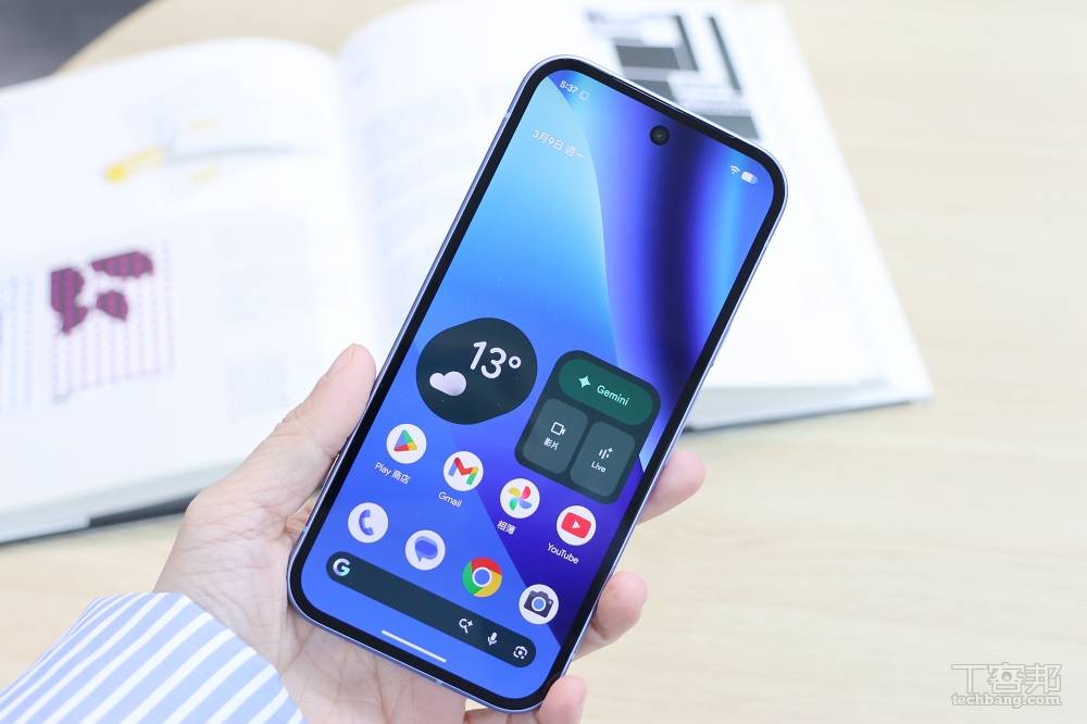 Pixel 10a 提供 7 年的作業系統、安全性和 Pixel Drop 功能推送更新，推出時搭載 Android 16。