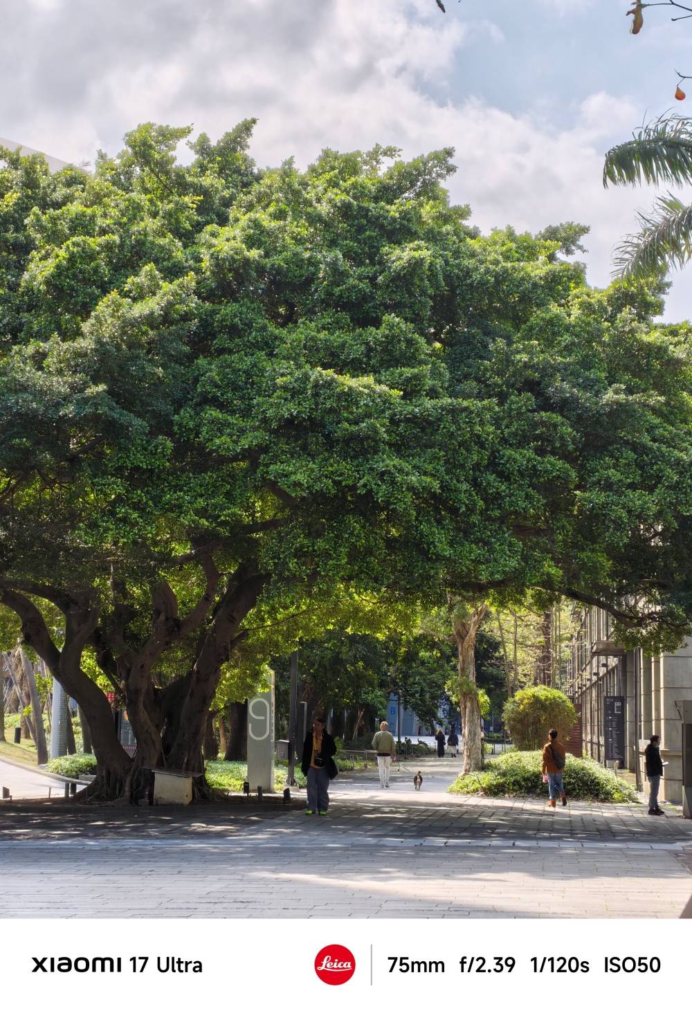 小米 17 Ultra 評測：長焦鏡頭再升級、效能、手感、攝影都到位的旗艦