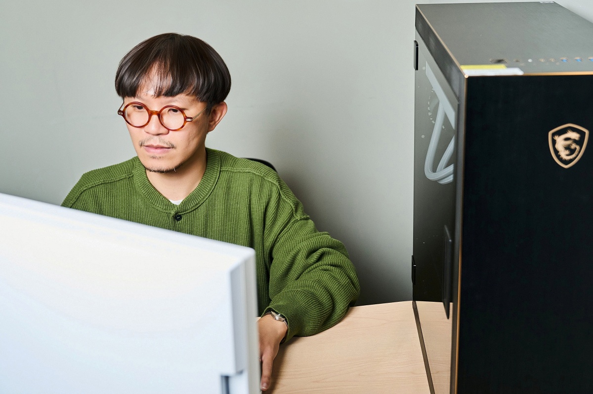 影視特效製作時的運算負載極高，同時也需要長時間高壓運行，因此格外重視系統穩定性。